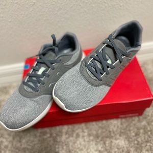New Balance Women’s Sneakers